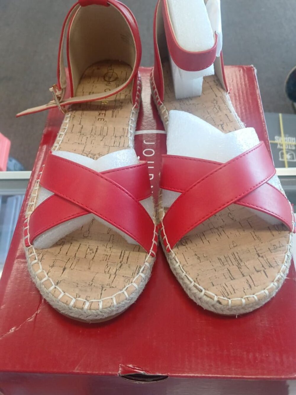 Journee Lyddia REd Sandals Size: 10 -O - Picture 5 of 6